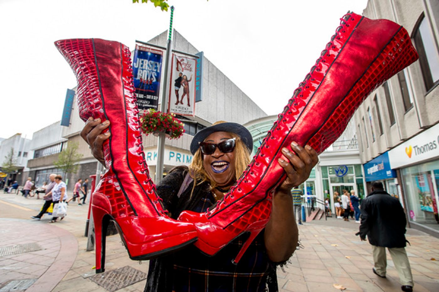 Photo Flash: The Famous KINKY BOOTS Themselves Strut Into Wolverhampton Ahead of October Opening  Image