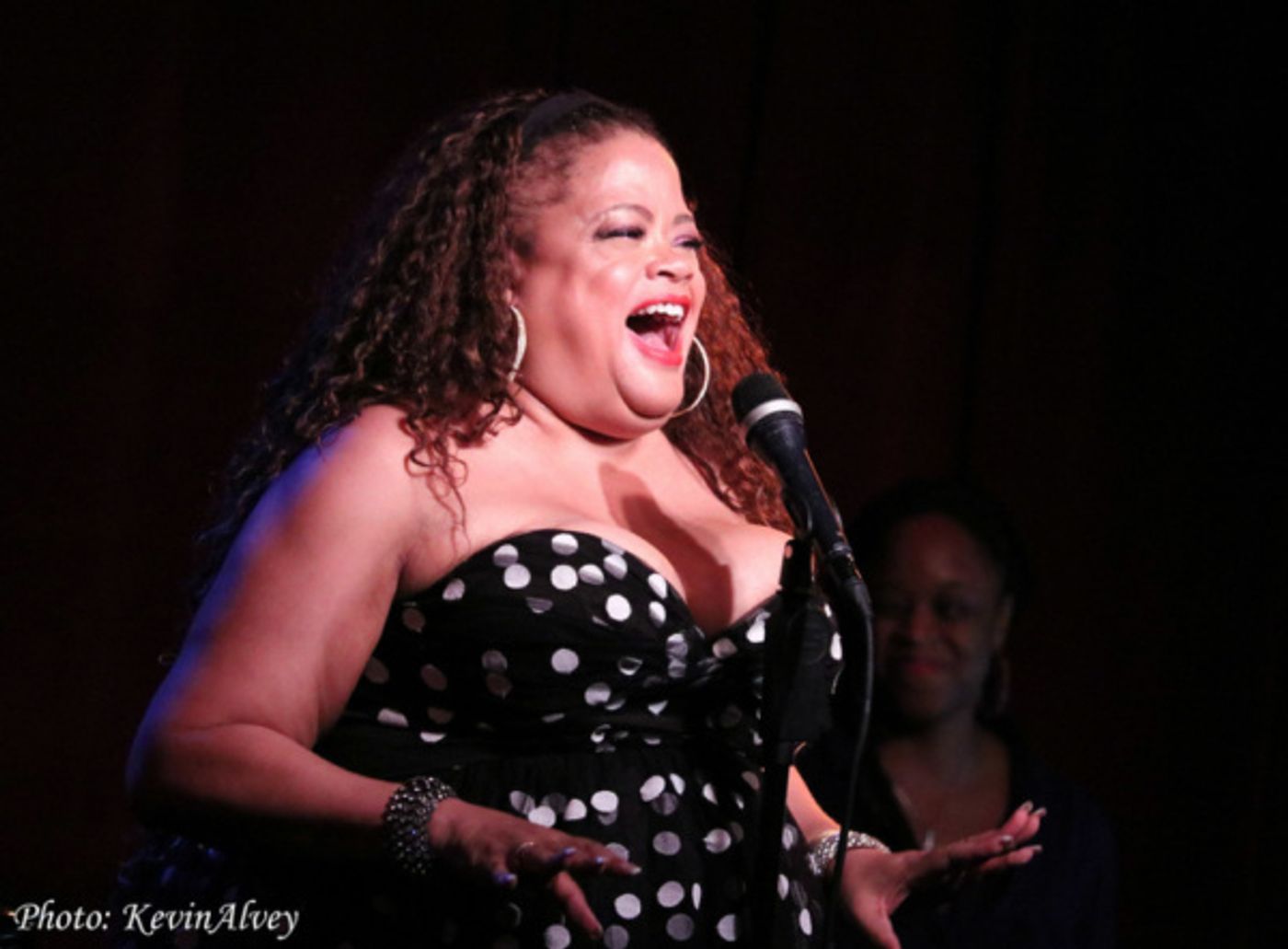 Photo Flash: Natalie Douglas Comes to Birdland  Image