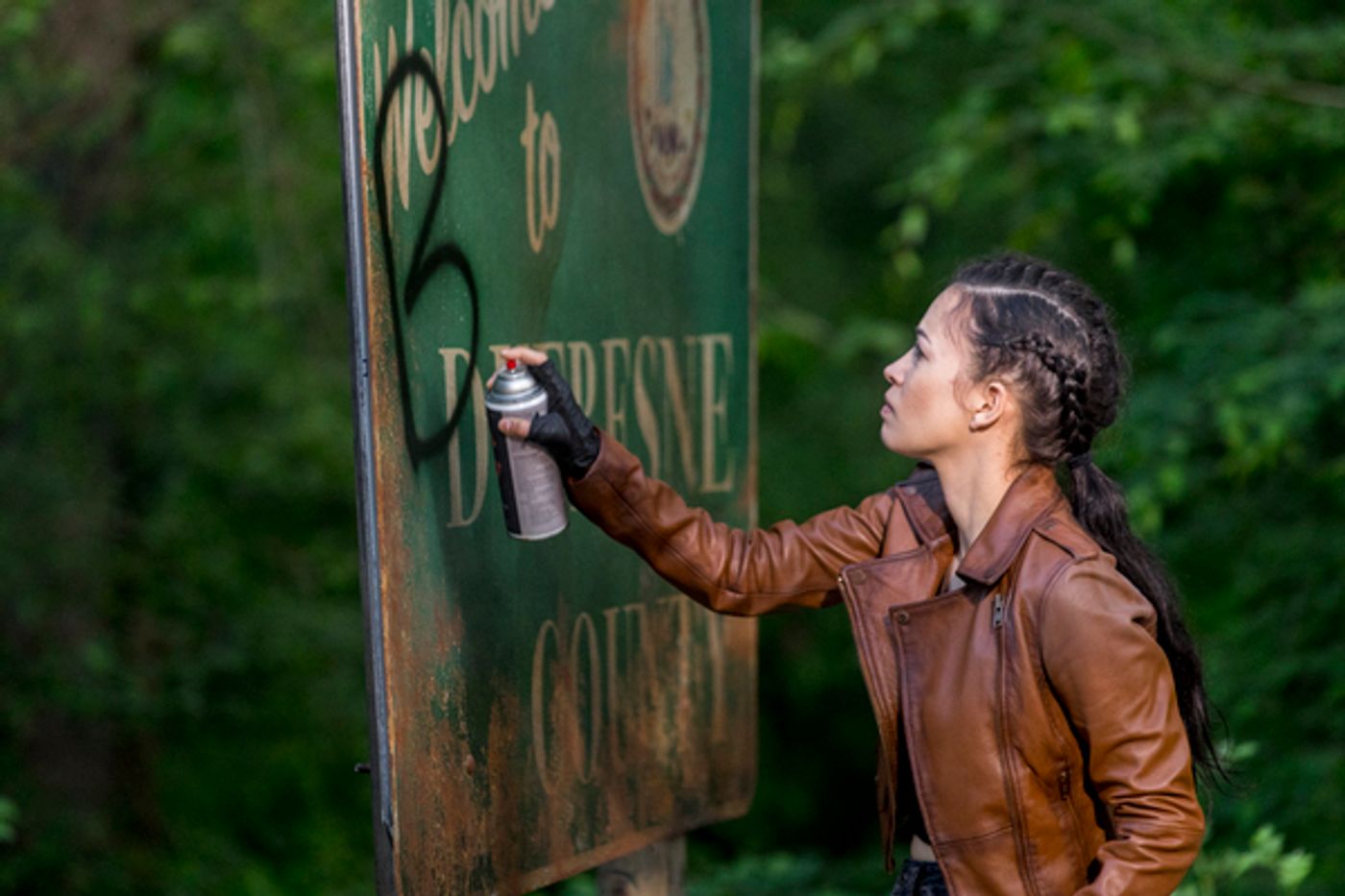 Photo Flash: See New Images from Season Nine of THE WALKING DEAD on AMC  Image