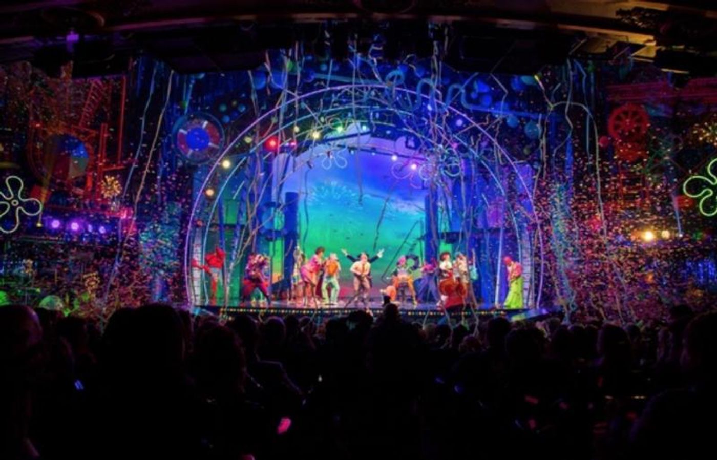 Bye, Bye, Bikini Bottom! SPONGEBOB SQUAREPANTS Takes Final Broadway Bow Today  Image