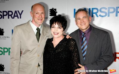 Liza Minnelli with Neil Meron & Craig Zadan
arriving for the New York Premiere Screen Photo