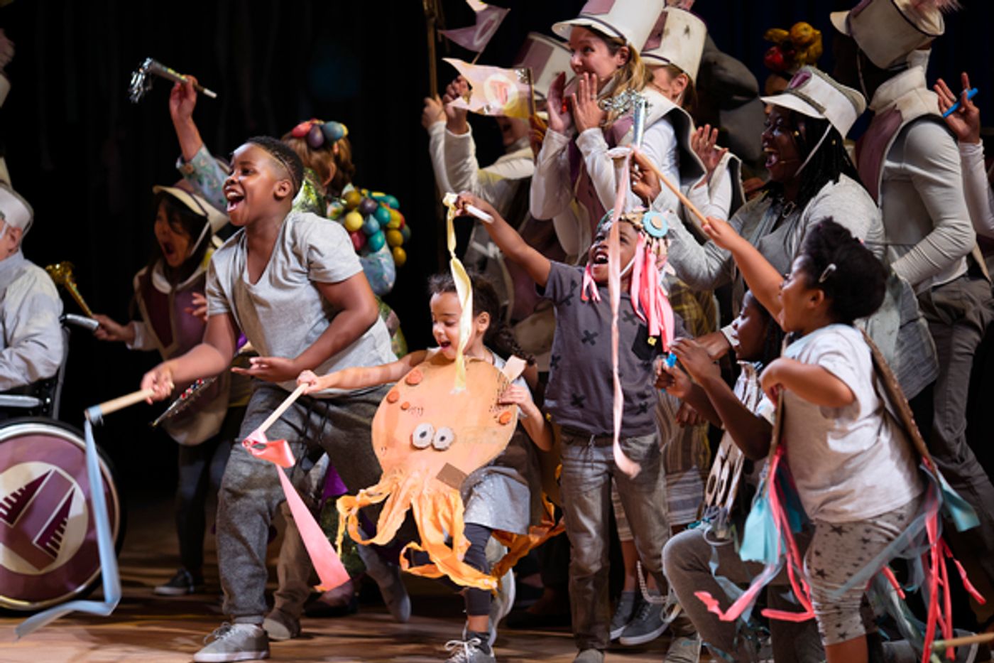 Photo Flash: Get a First Look at the National Theatre's PERICLES  Image