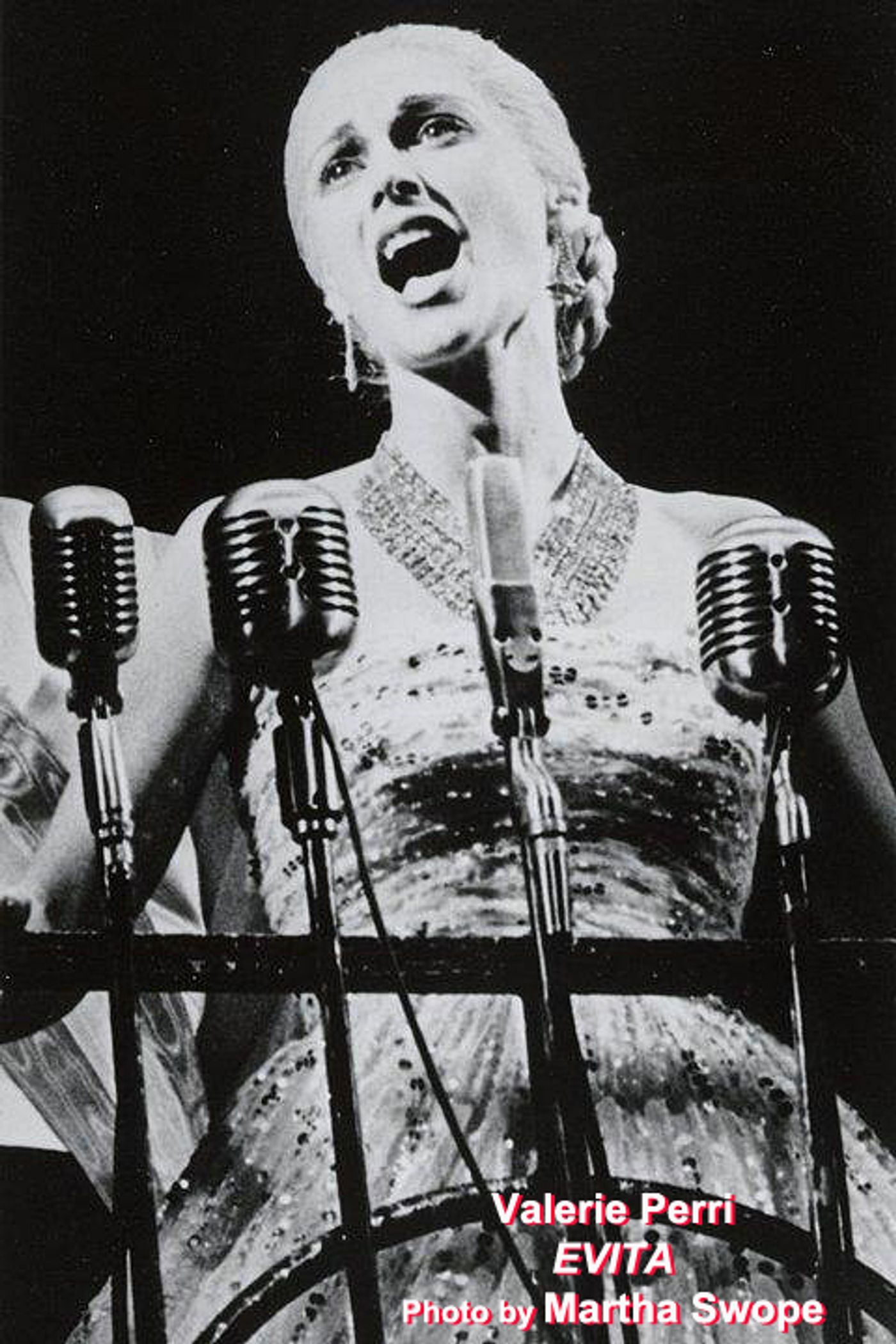 Interview: Valerie Perri Loves Making The Theatre WORLD GO 'ROUND  Image