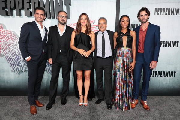 Juan Pablo Raba, Director Pierre Morel, Jennifer Garner, John Ortiz, Annie Ilonzeh an Photo