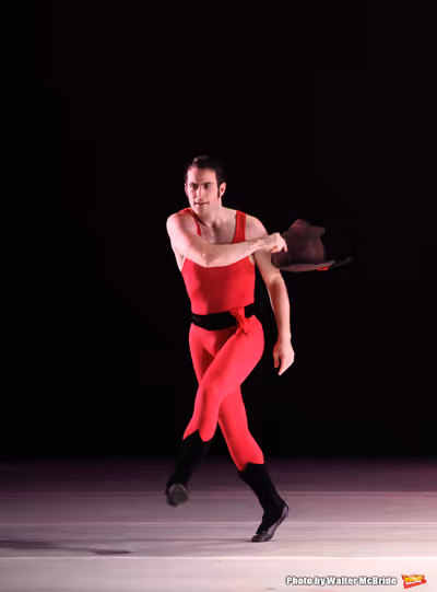 Paul Taylor Dance Company performs at The 58th Annual Capezio Dance Award honoring Ar Photo