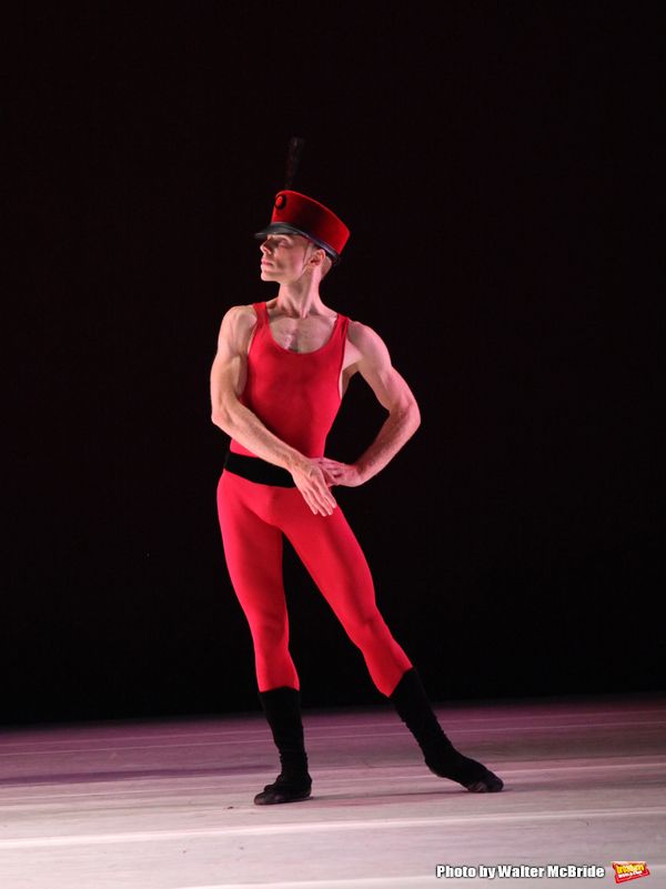 Paul Taylor Dance Company performs at The 58th Annual Capezio Dance Award honoring Ar Photo