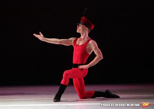 Paul Taylor Dance Company performs at The 58th Annual Capezio Dance Award honoring Ar Photo