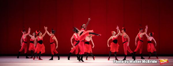Paul Taylor Dance Company performs at The 58th Annual Capezio Dance Award honoring Ar Photo