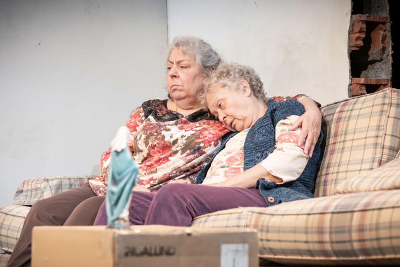 Photo Flash: First Look at THE HUMANS at Hampstead Theatre  Image