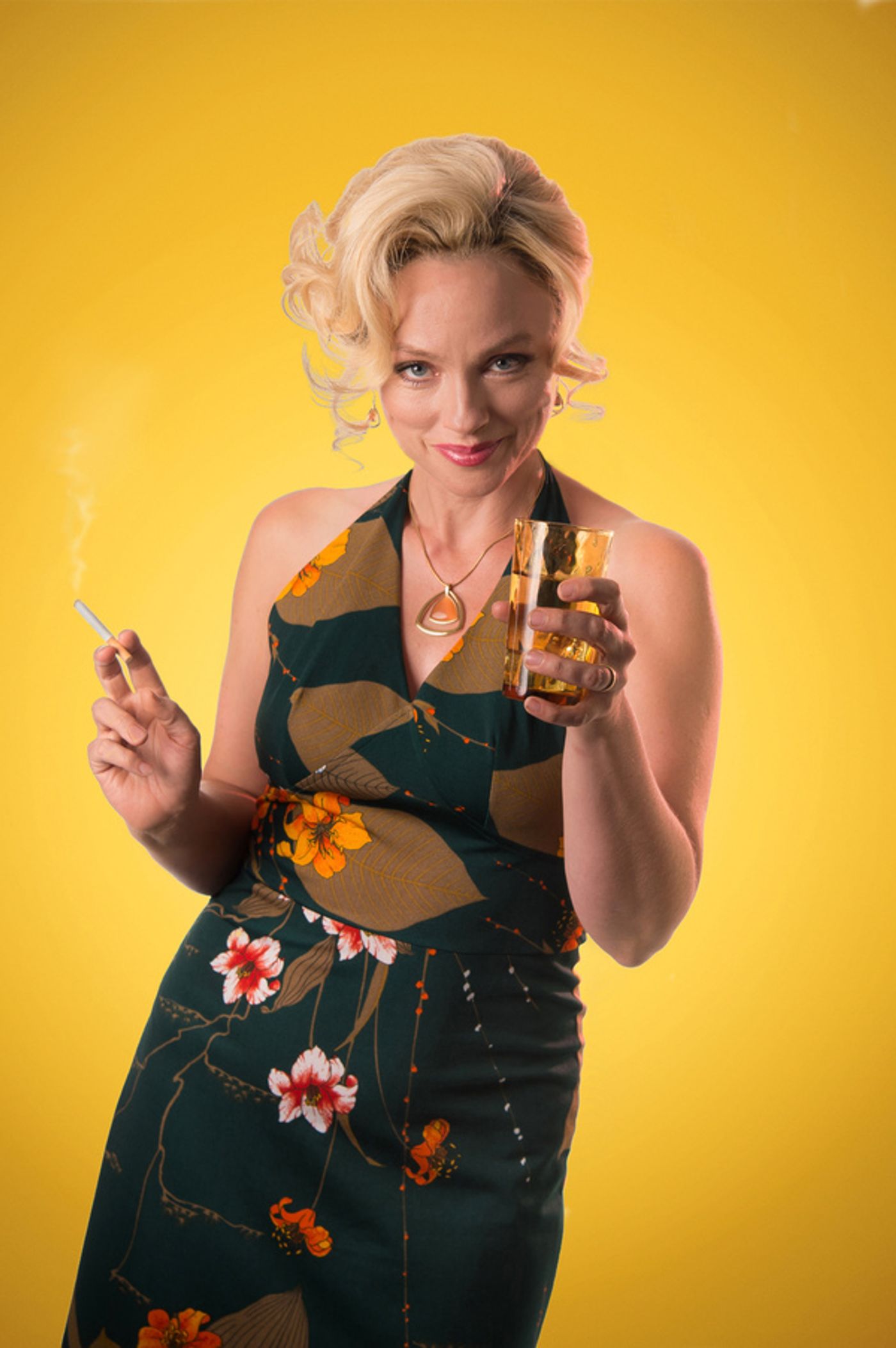 Photo Flash: First Look at ABIGAIL'S PARTY at Queen's Theatre Hornchurch  Image