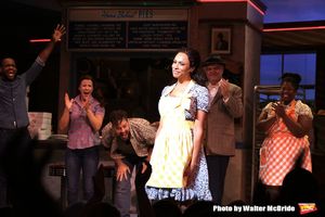 Nicolette Robinson with the cast @ BroadwayWorld Nicolette Robinson with the cast Photo