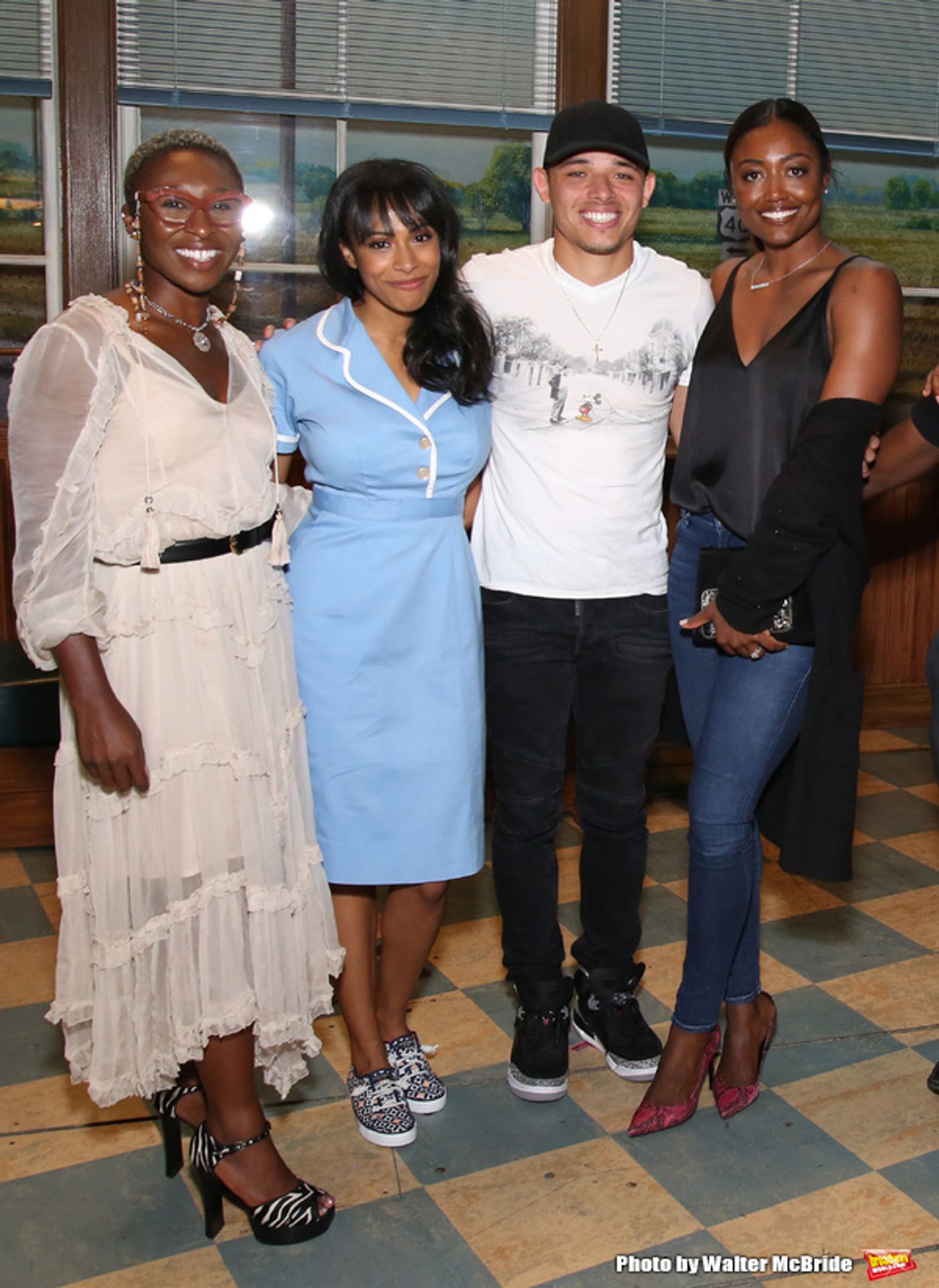 Photo Coverage: Leslie Odom, Jr., Cynthia Erivo, and More Visit Nicolette Robinson Backstage After WAITRESS Debut  Image