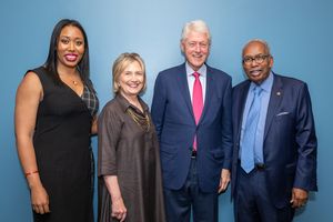 MacKenzie Green (daughter of Ernest Green), Secretary of State Hillary Clinton, President William Clinton, Ernest Green @ BroadwayWorld MacKenzie Green (daughter of Ernest Green), Secretary of State Hillary Clinton, Presi Photo