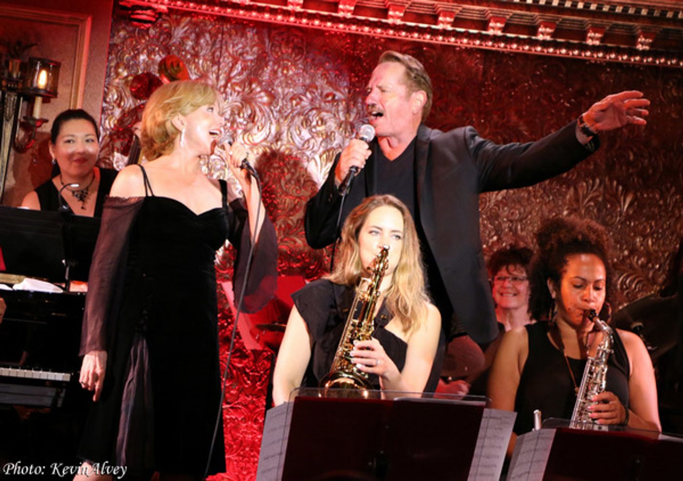 Photo Coverage: Linda Purl and The Diva Jazz Orchestra at Feinstein's/54Below 'Big Band Romance'  Image