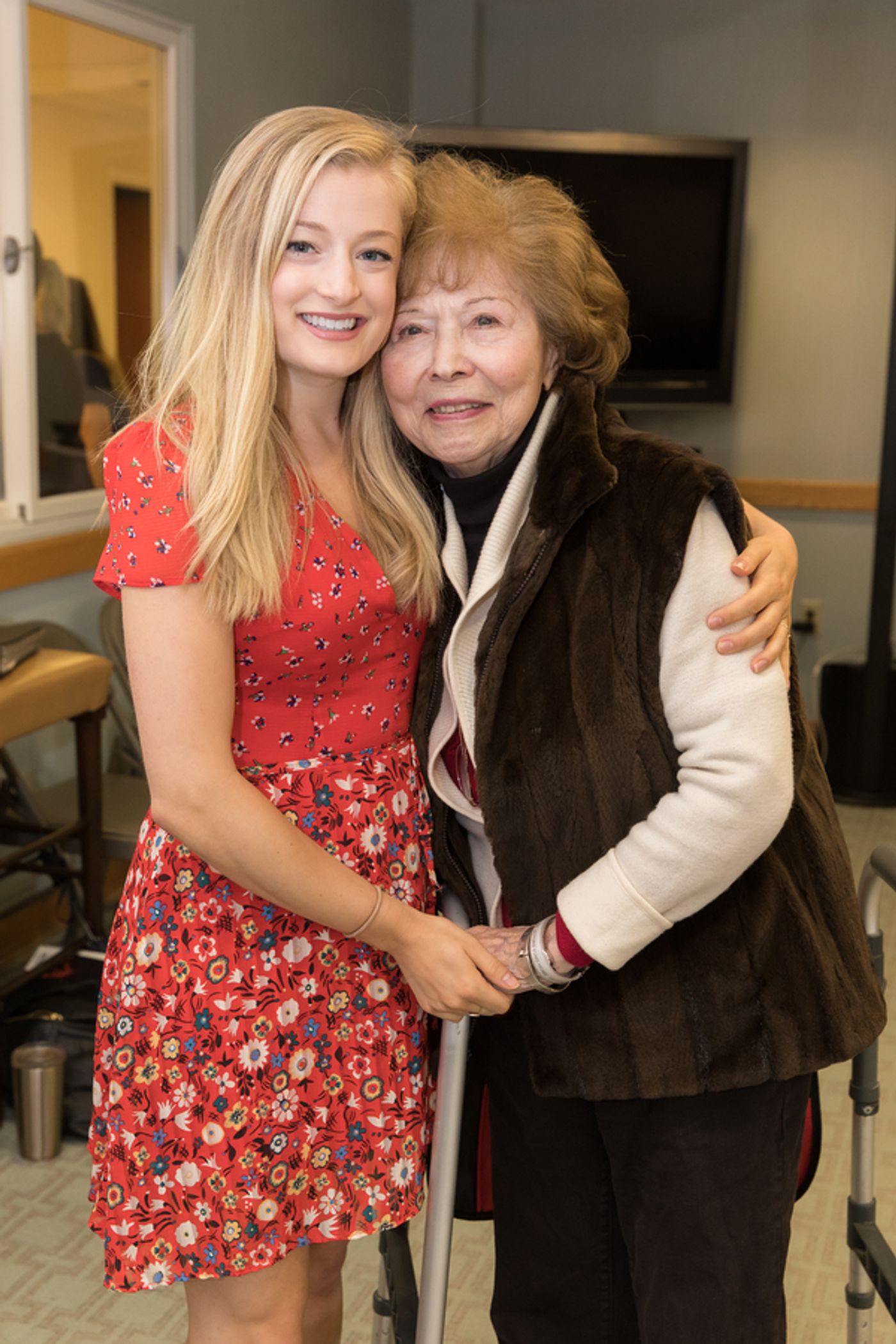 Photo Flash: Cast Members of CAROUSEL and MY FAIR LADY Perform For Seniors at the Actors Fund Home  Image