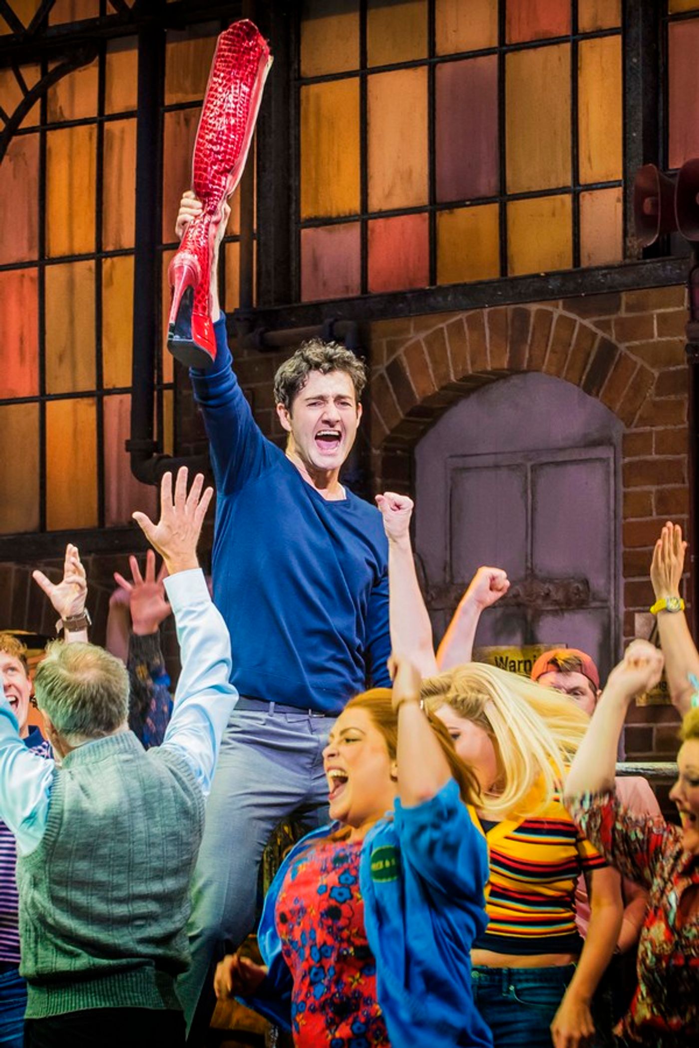 Photo Flash: Get a Look at Oliver Tompsett, Natalie McQueen, and Simon-Anthony Rhoden in KINKY BOOTS  Image