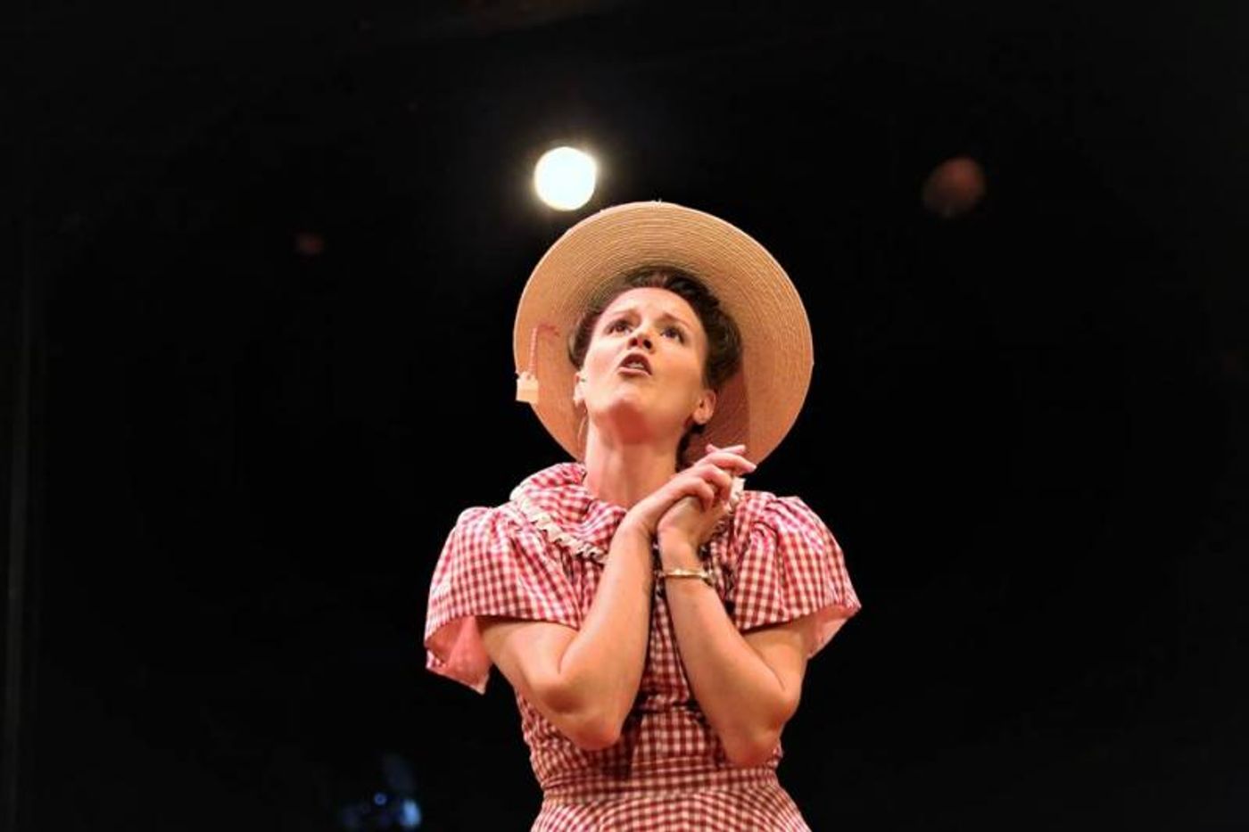 Review: Country Comic Legend Minnie Pearl Comes to Life at Chaffin's Barn  Image