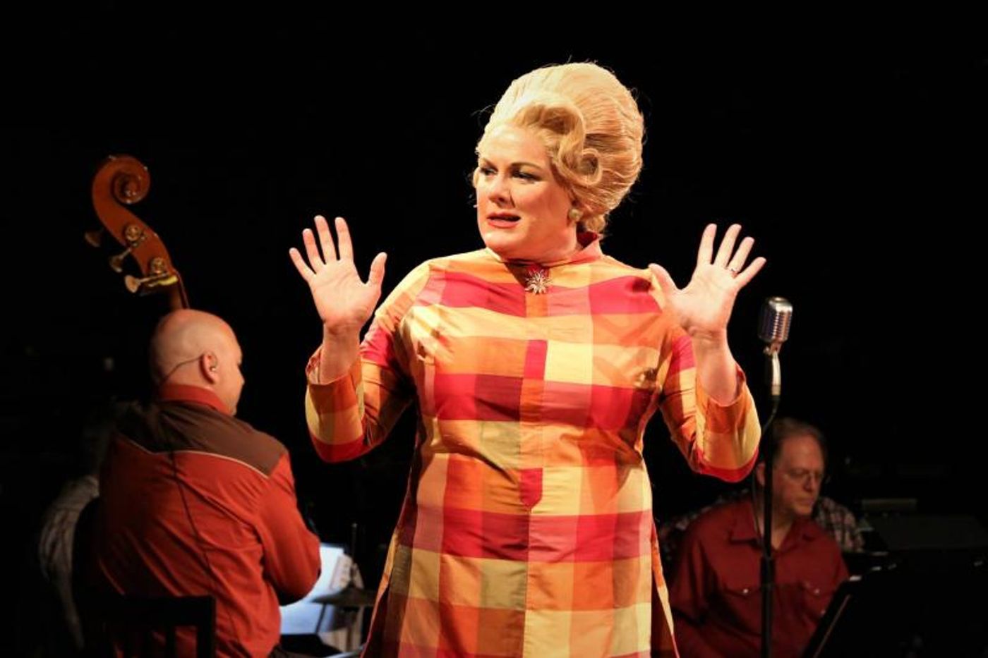 Review: Country Comic Legend Minnie Pearl Comes to Life at Chaffin's Barn  Image