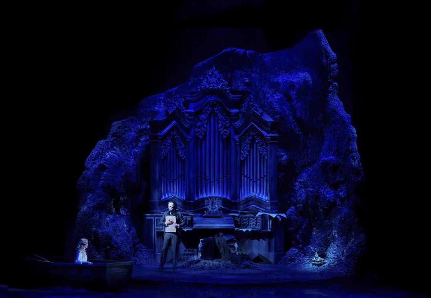 Review: THE PHANTOM OF THE OPERA - A Phantastic Phantom at Folketeatret  Image