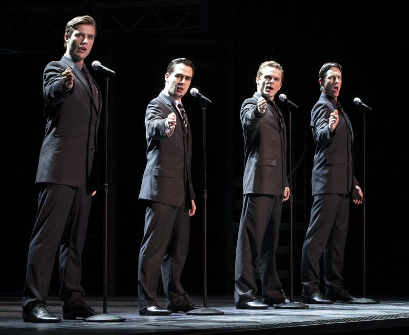 Review: JERSEY BOYS Returns To Sydney For A Fabulous Night Of Nostalgia  Image