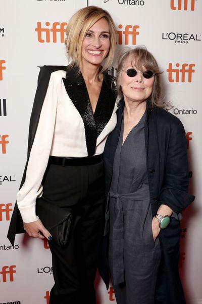 Julia Roberts, Sissy Spacek Photo