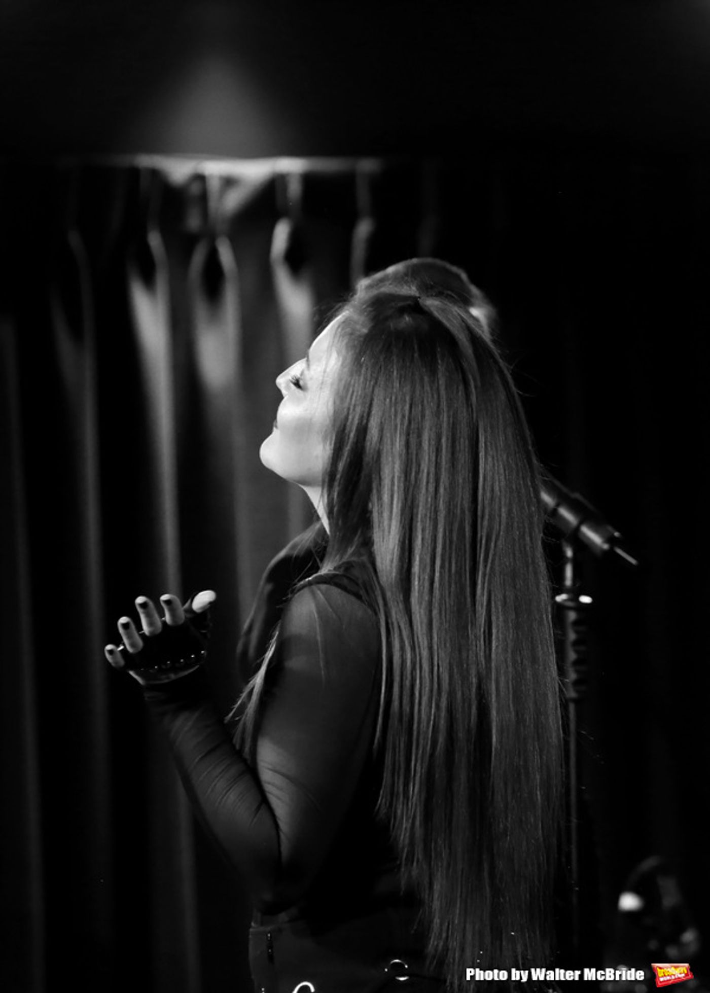 Photo Coverage: Jennifer Simard Debuts 'Stigma' at the Green Room 42  Image