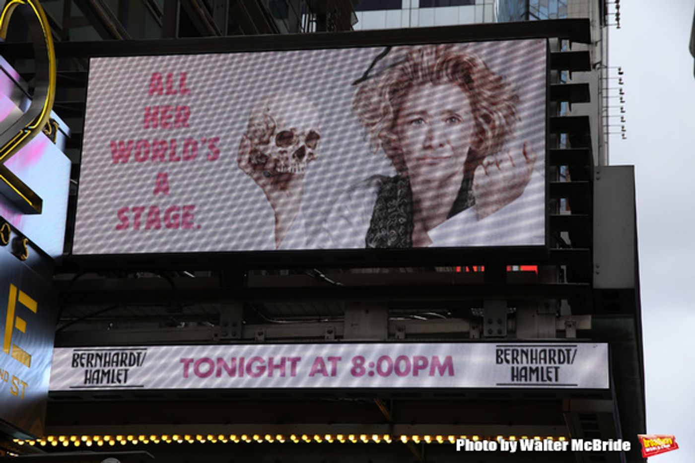 Up On The Marquee: BERNHARDT/HAMLET Arrives on Broadway Up On The Marquee: BERNHARDT/HAMLET Arrives on Broadway Image