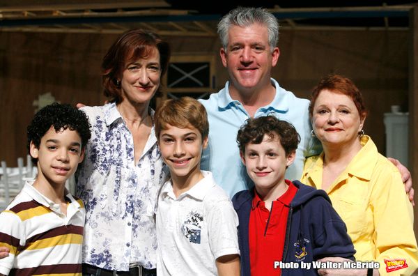 David Alvarez, Haydn Gwynne, Kiril Kulish, Greg Jbara, Trent Kowalik & Carole Shelley Photo