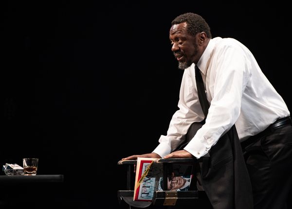 Edwin  Lee  Gibson Photo