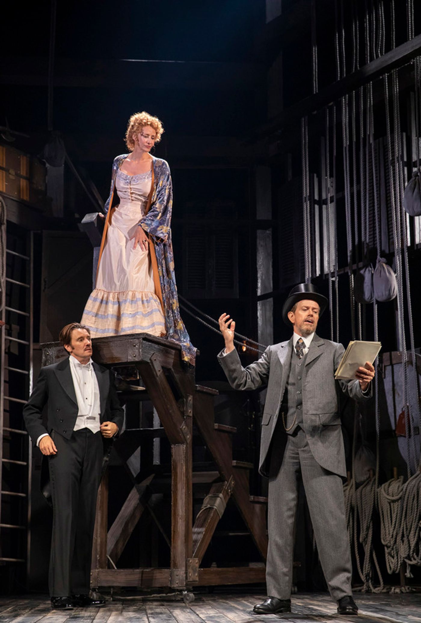 Photo Flash: Janet McTeer Brings a Legend to Life in BERNHARDT/HAMLET  Image