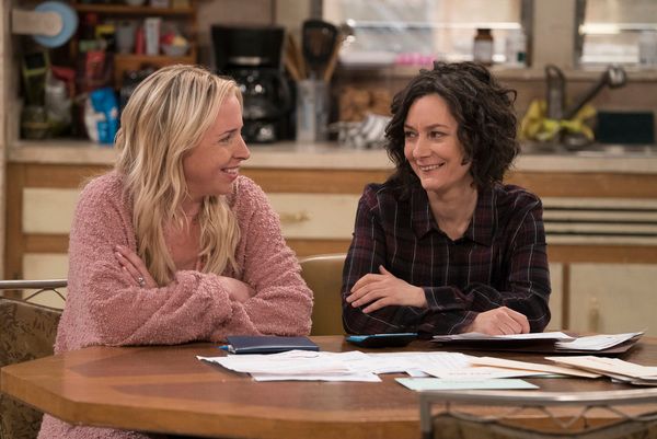 Photos: First Look Photos of ABC's New Comedy THE CONNERS — photo 2 of 4