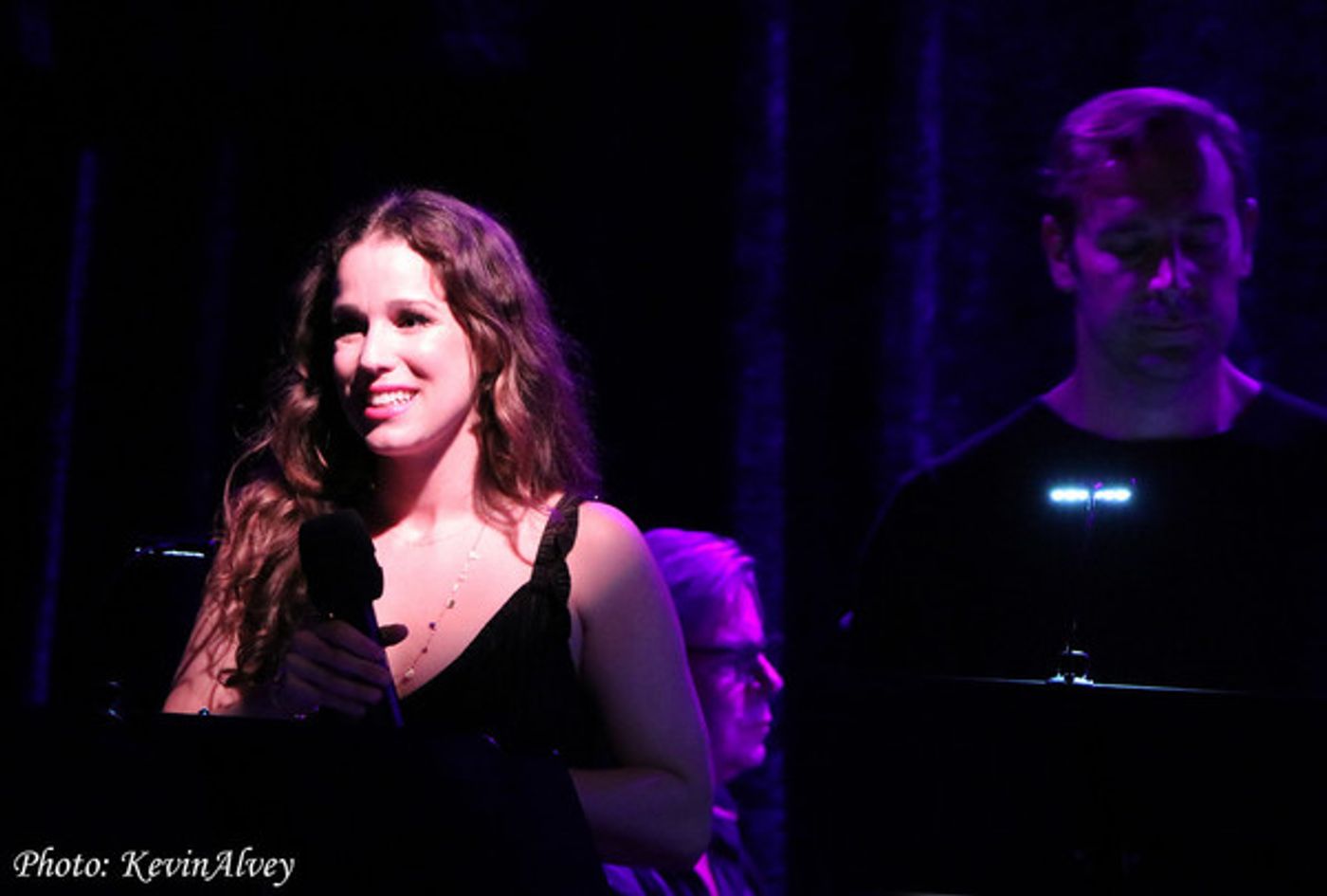 Photo Flash: Jenn Colella and Chilina Kennedy Charm at Birdland  Image