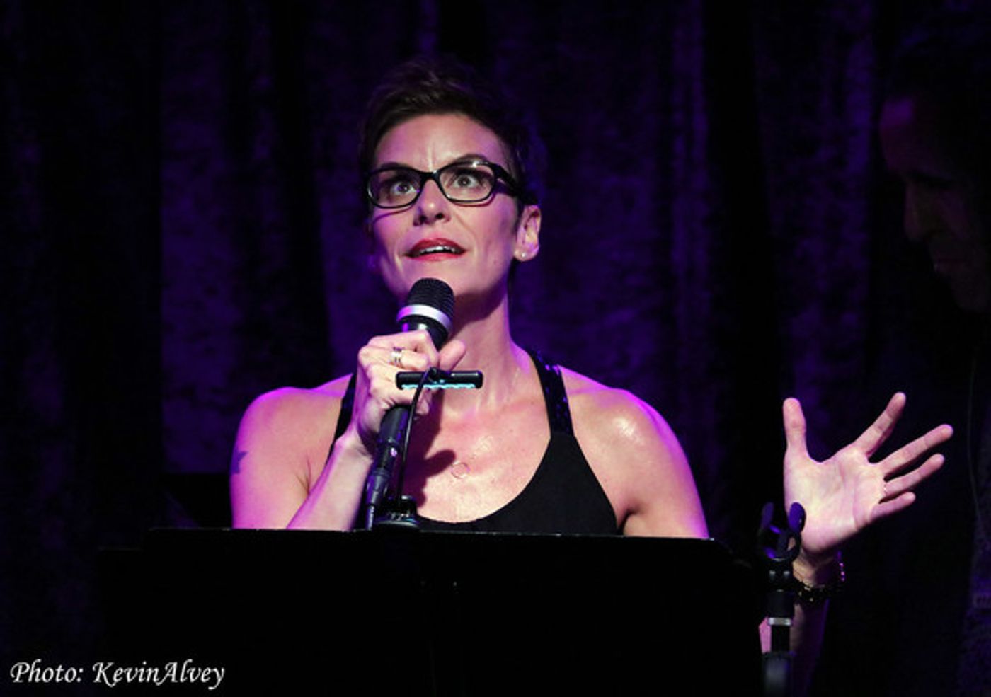 Photo Flash: Jenn Colella and Chilina Kennedy Charm at Birdland  Image