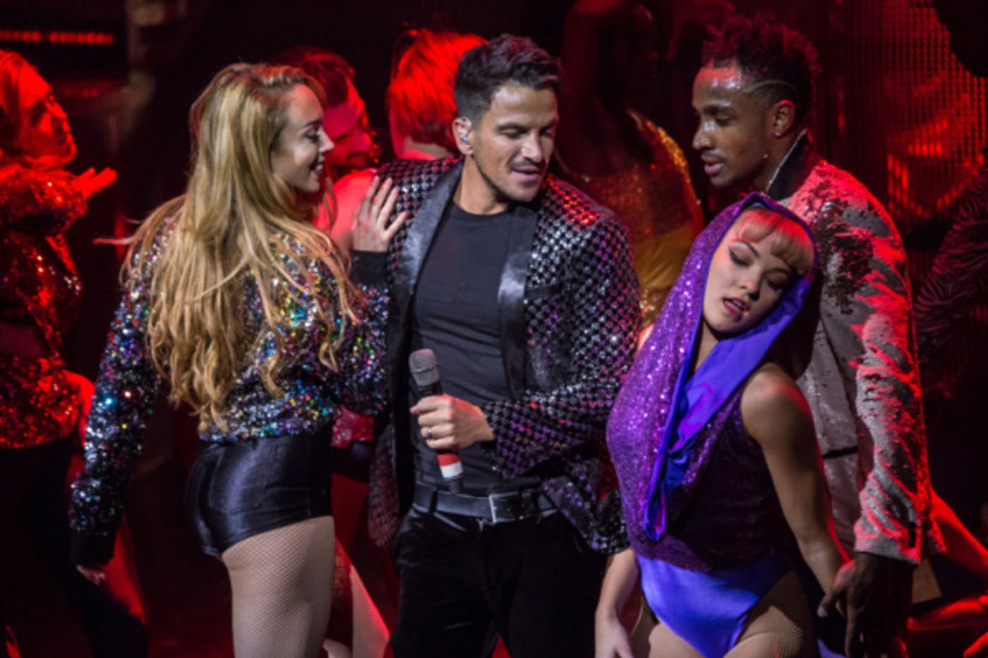Photo Flash: Peter Andre Makes Guest Appearance at THRILLER LIVE's 4,000th Performance  Image
