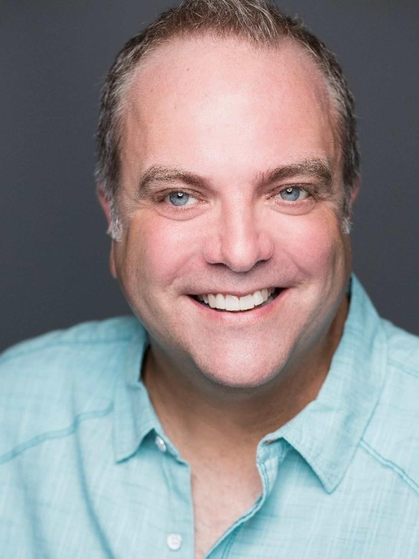 Friday 5(+1): The Cast of HAIRSPRAY At The Roxy Regional Theatre  Image