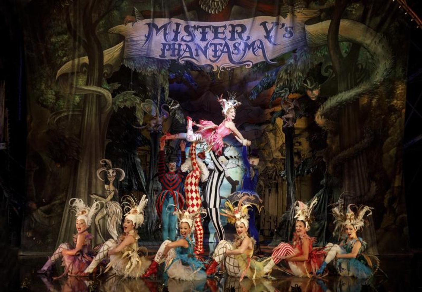 Review: New Horror and Grotesquerie as Phantom Moves to Coney for LOVE NEVER DIES  Image