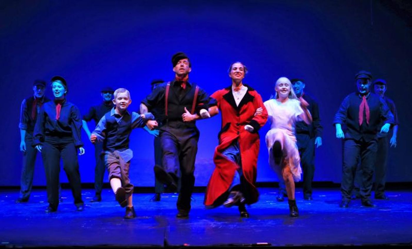 Review: Springhouse Theatre's MARY POPPINS Features Strong Leading Performances  Image