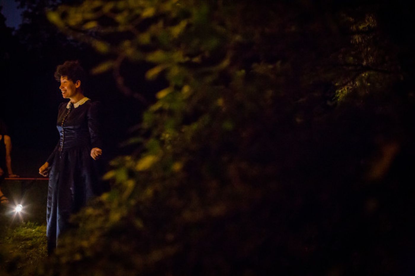 Photo Flash: Philadelphia Theatre Presents MARY ROSE at Woodlands Cemetery  Image