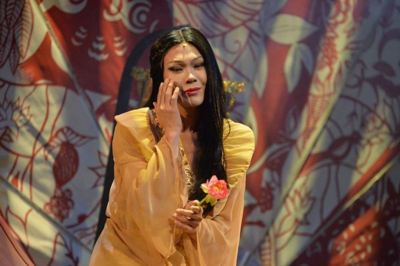 Review: Three Decades Later, M. BUTTERFLY Still Beguiles, Shocks  Image