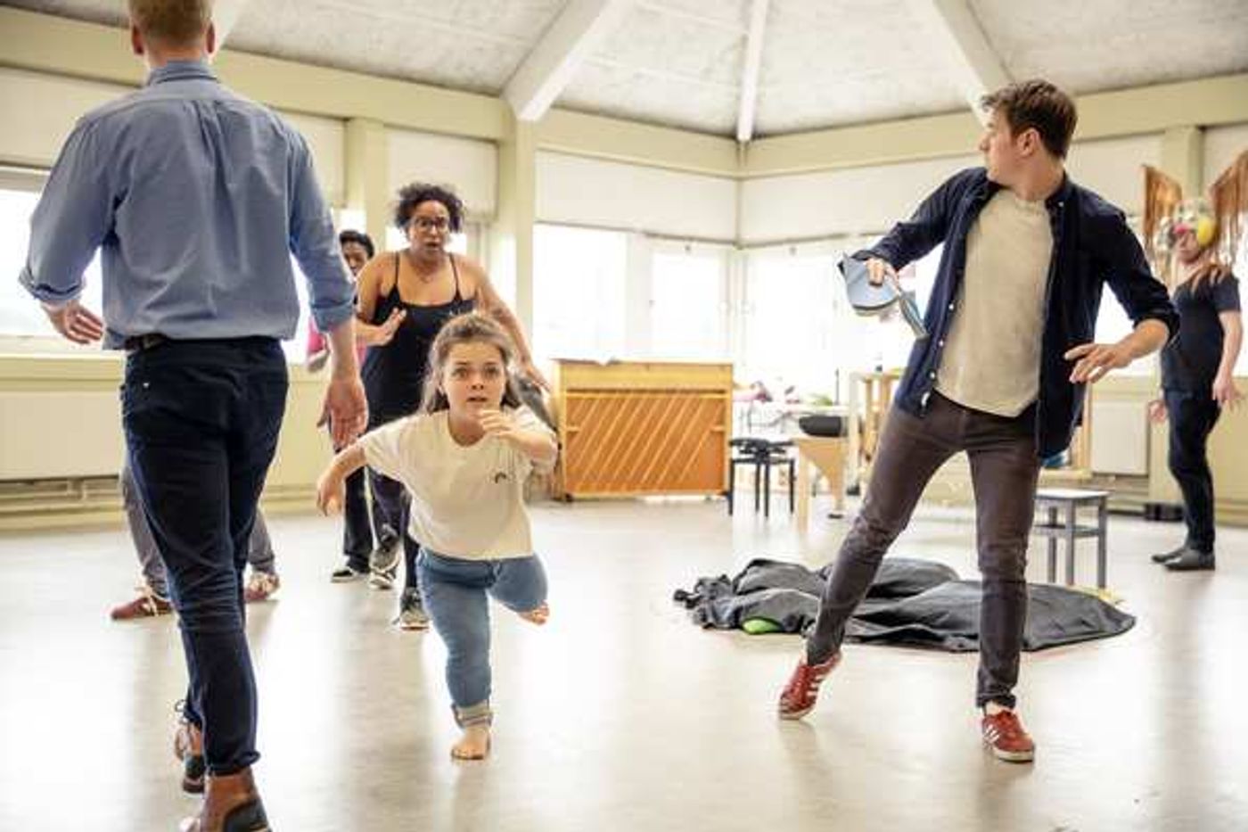 Photo Flash: Inside Rehearsal For A MIDSUMMER NIGHT'S DREAM at Sheffield Theatres  Image