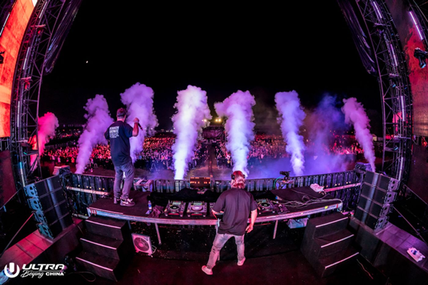 Photo Flash: Armin Van Buuren, DJ Snake, and More Perform at Ultra Beijing  Image