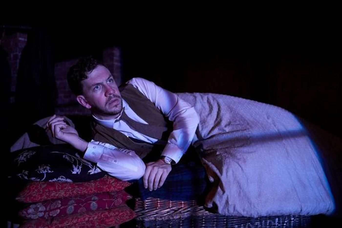 Photo Flash: Halloween Comes Early with Cleveland Play House's THE WOMAN IN BLACK  Image
