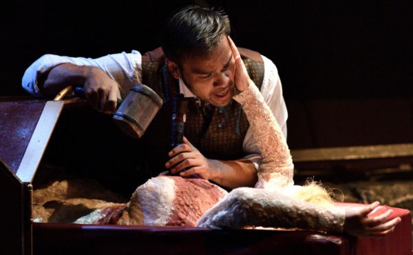 Kurt Uy and Kayla Peters in DRACULA, 2018. Photo by Jonathan Roberts.  Photo