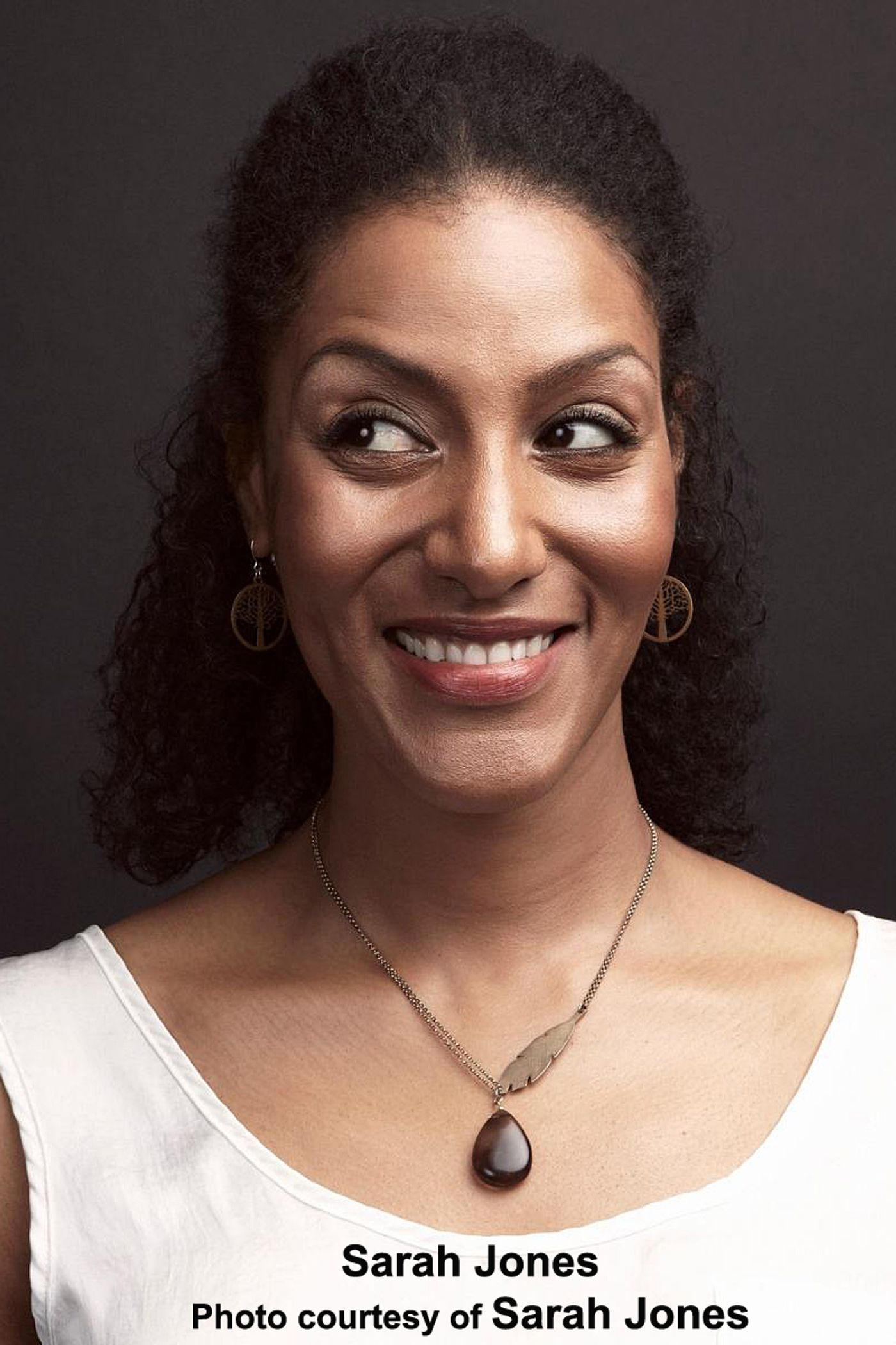 Interview: Sarah Jones: BUY Herself, But Never Without Her Posse of Characters Interview: Sarah Jones: BUY Herself, But Never Without Her Posse of Characters Image