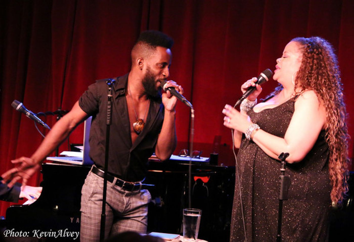 Photo Flash: Birdland Hosts Natalie Douglas  Image