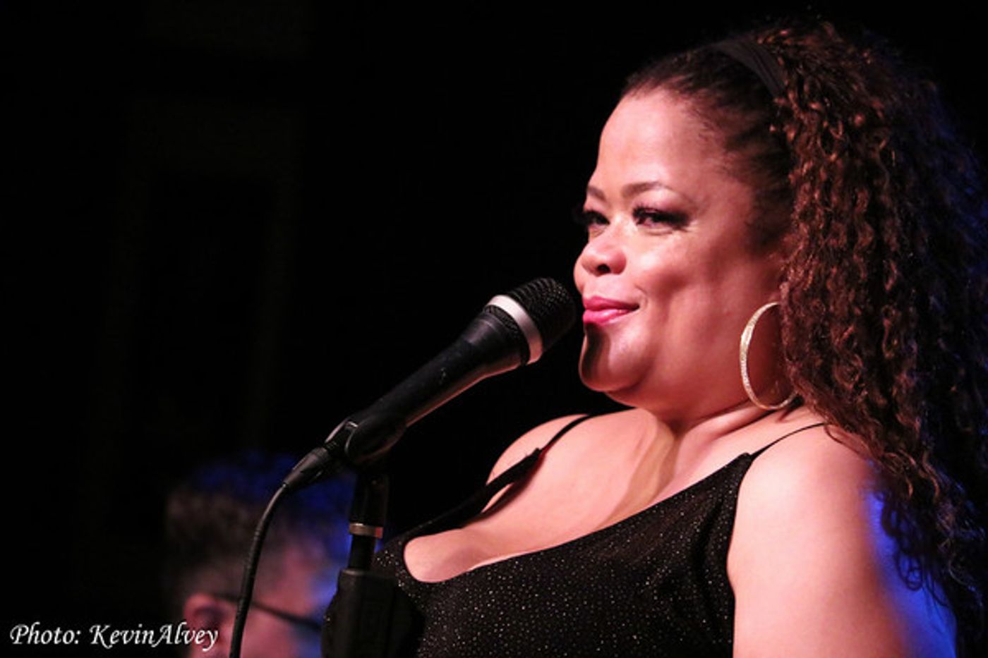 Photo Flash: Birdland Hosts Natalie Douglas  Image