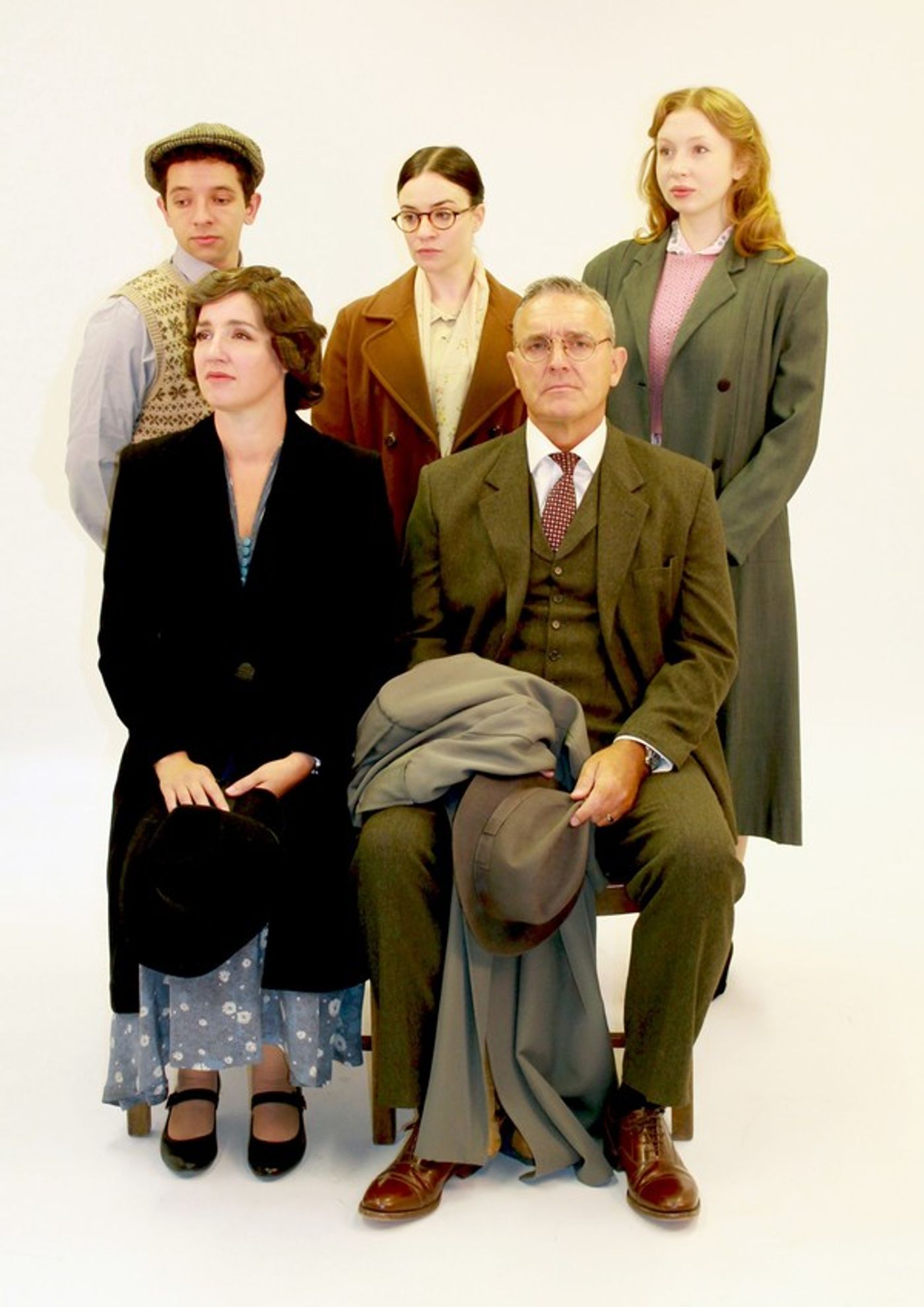 Photo Flash: First Look Of Full Cast In Costume For Premiere Of BY THE WATERS OF LIVERPOOL  Image