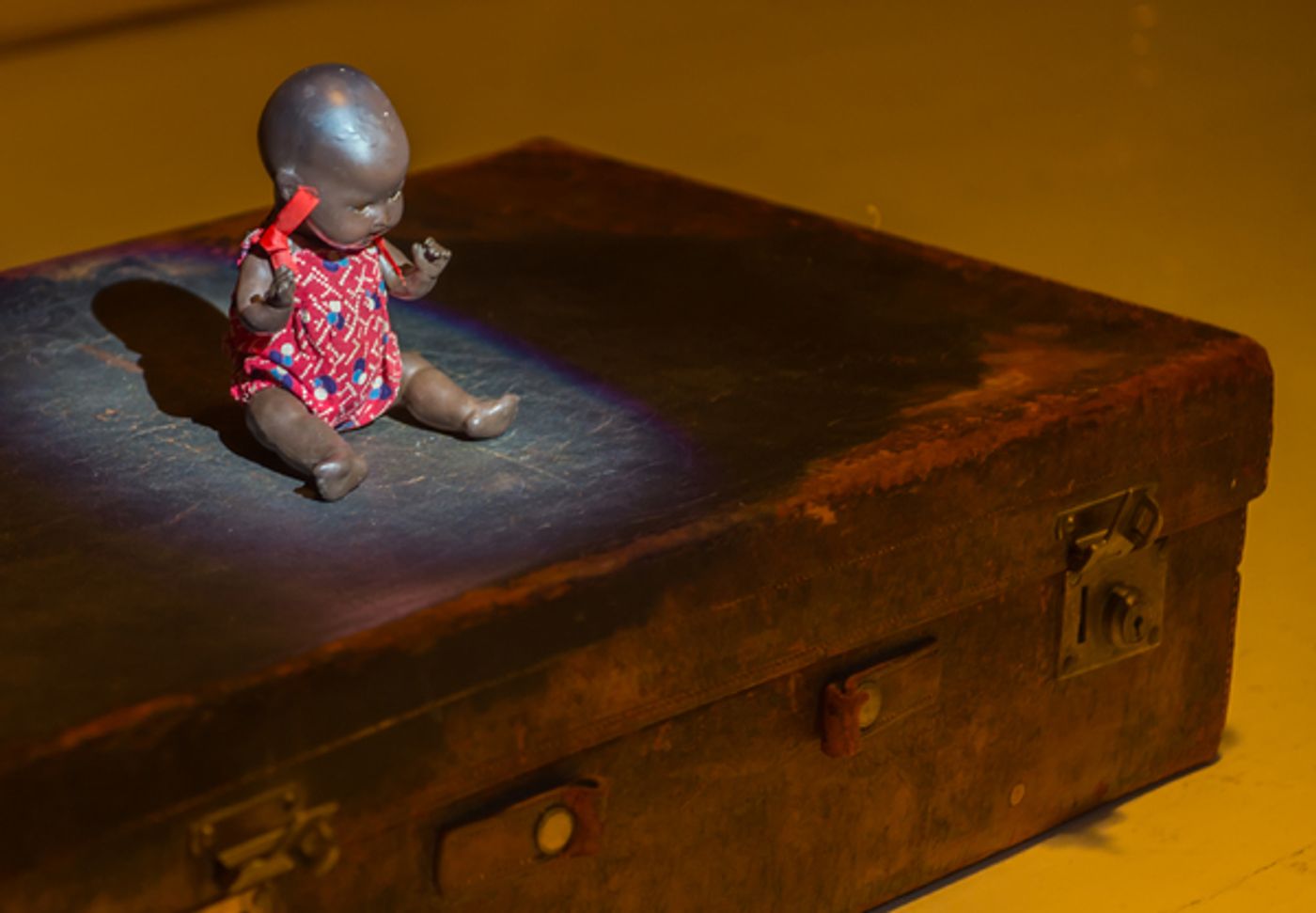 Review: Memories and Dementia Are Explored Through Multimedia in MAGDALENA  Image