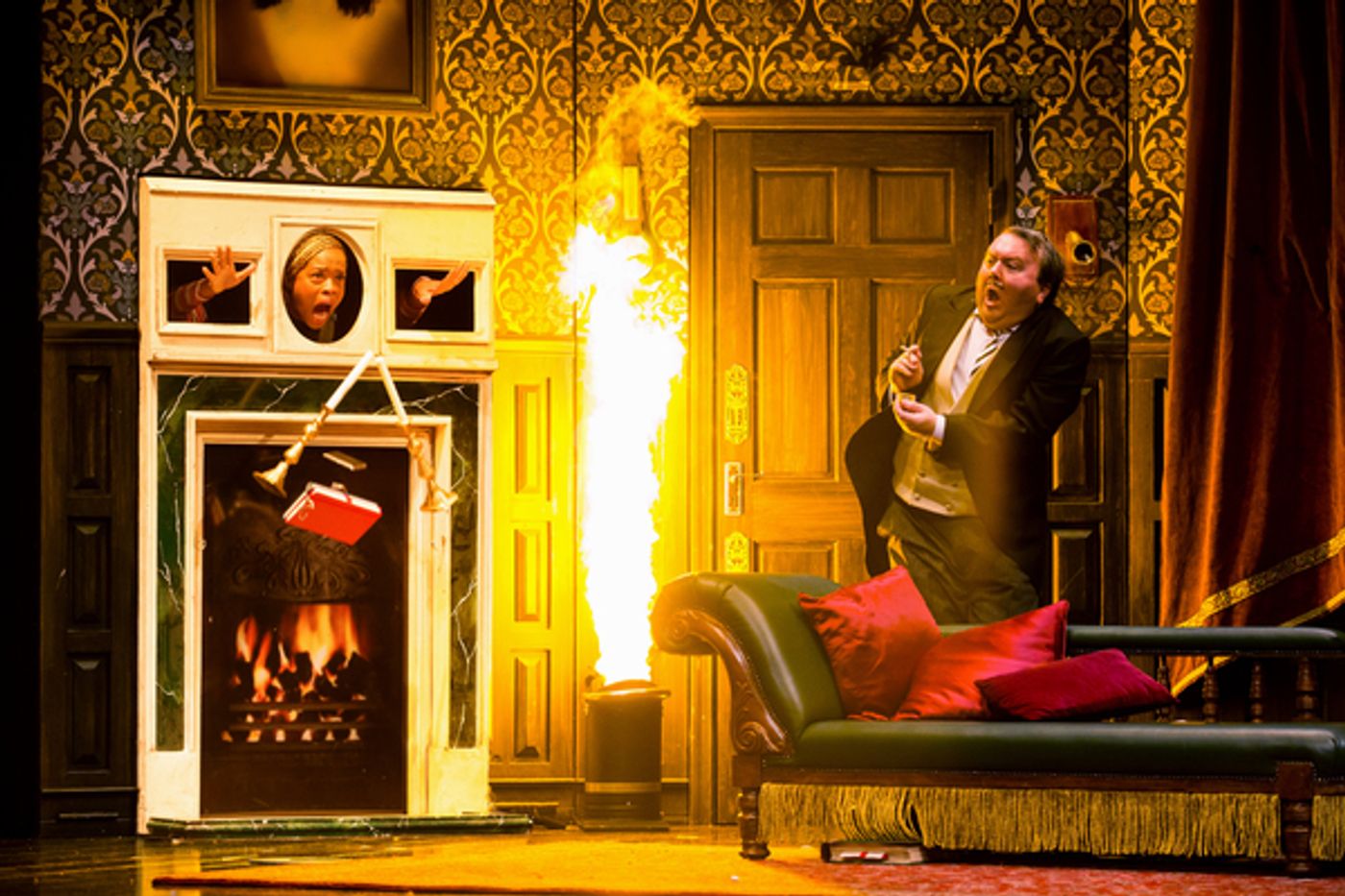 Photo Flash: Get A First Look at THE PLAY THAT GOES WRONG National Tour Cast In Action Photo Flash: Get A First Look at THE PLAY THAT GOES WRONG National Tour Cast In Action Image