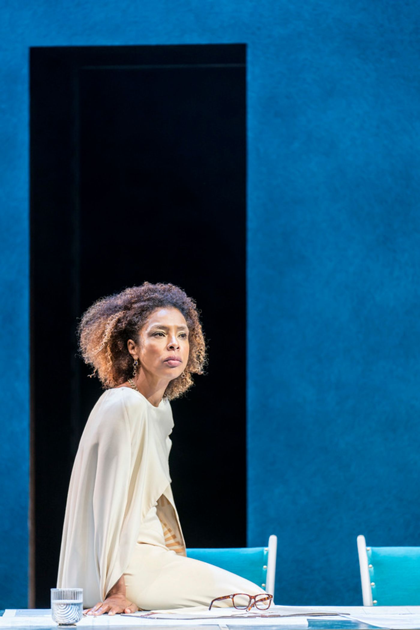 Photo Flash: First Look at Sophie Okonedo, Ralph Fiennes & Cast In ANTONY AND CLEOPATRA  Image